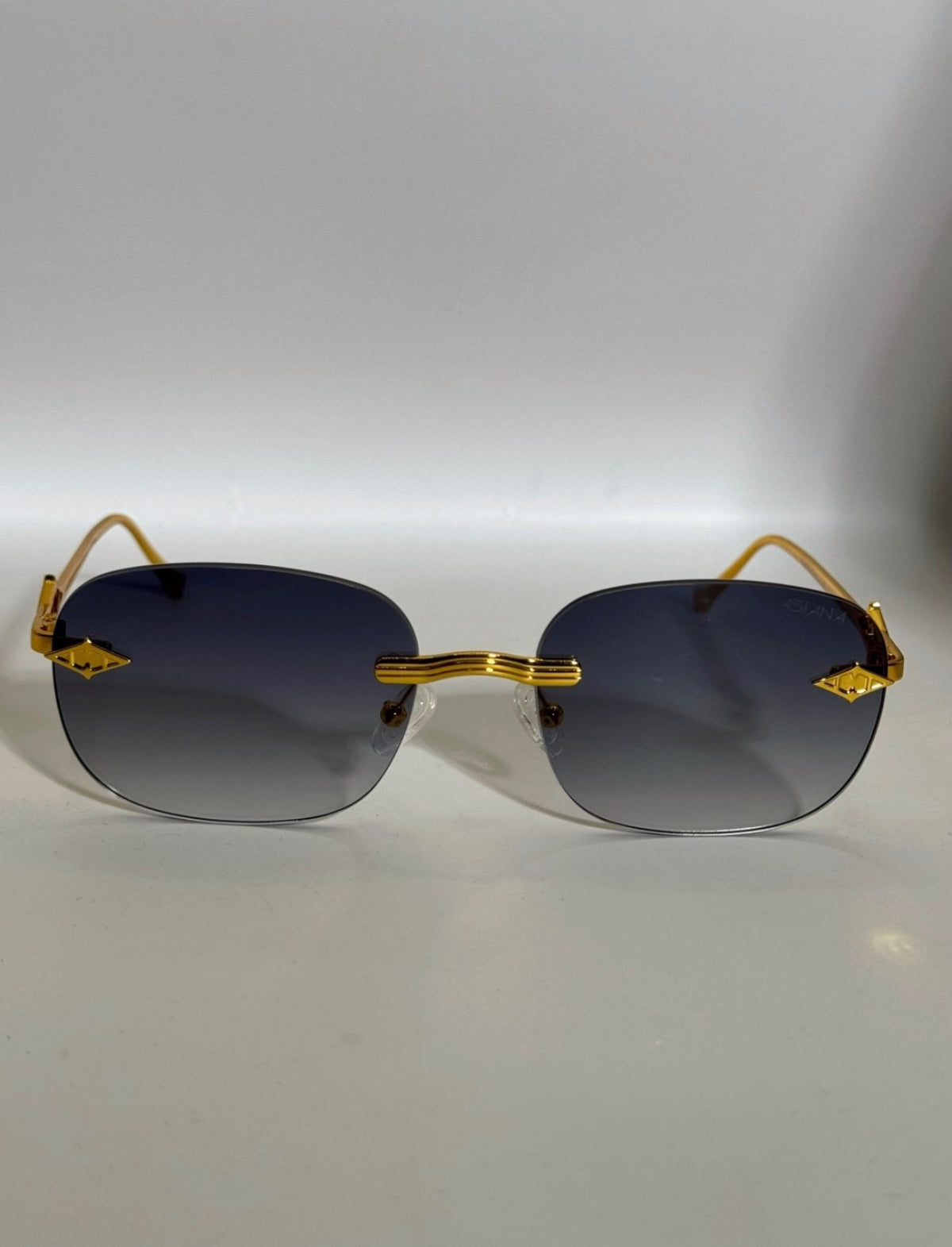 TREVANA Midnight Black