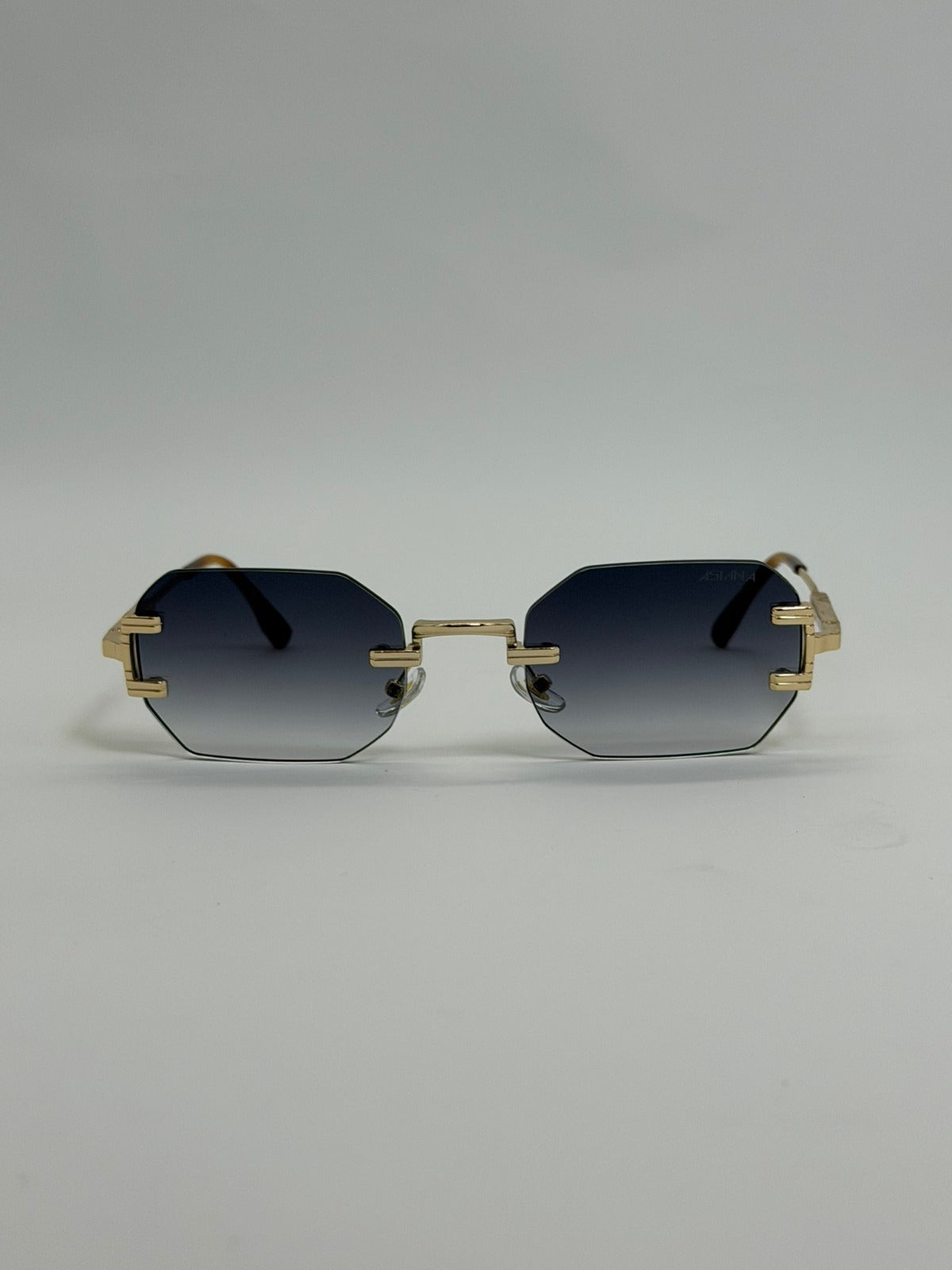 GOLD SHIELD Black