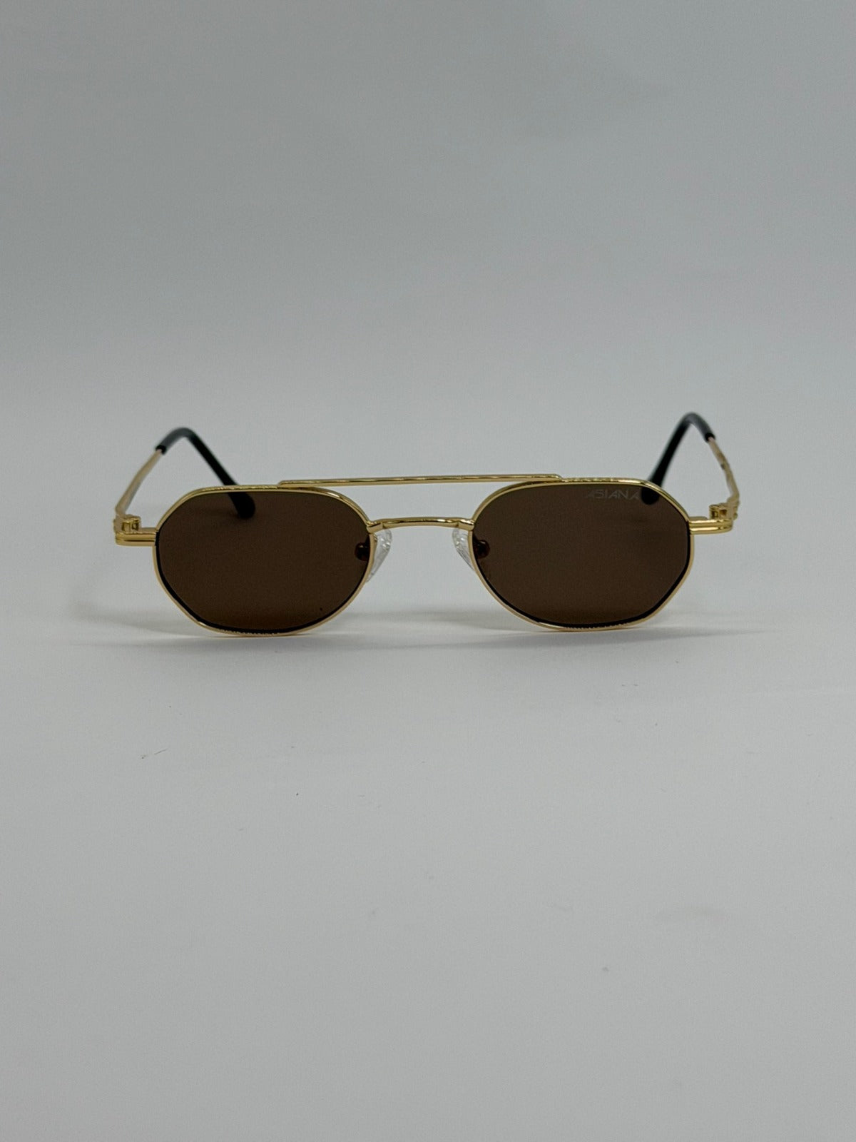 QARIS Brown